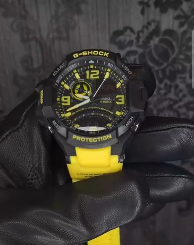 ساعت کاسیو جیشاک خلبانی Gravity master مدل "GA 1100" زرد