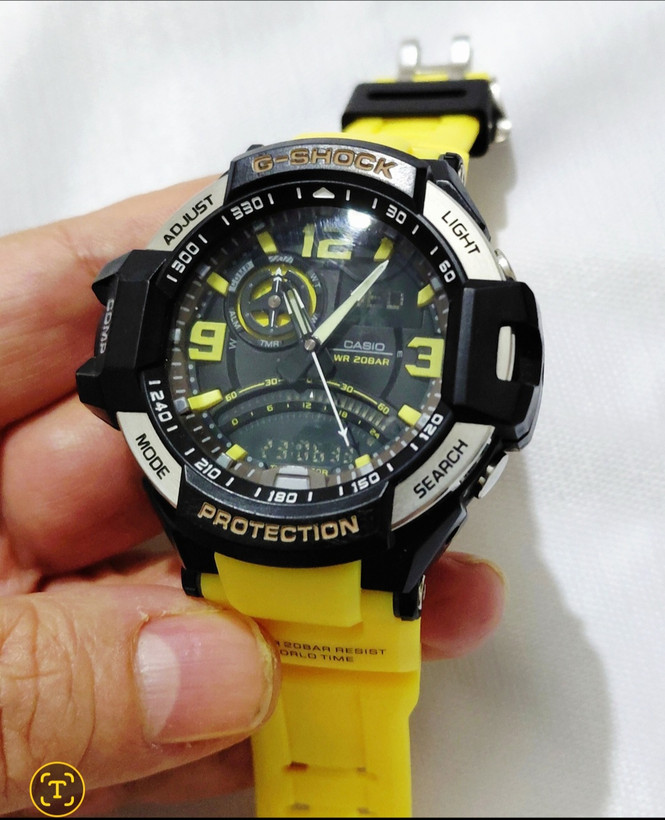 ساعت کاسیو جیشاک خلبانی Gravity master مدل "GA 1100" زرد